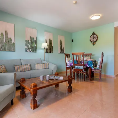 Oasis Bahia Fronte Piscine Apartment *
